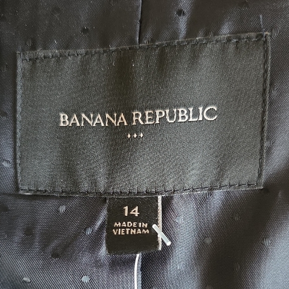Banana Republic Black Blazer- Size 14 - Picture 3 of 8